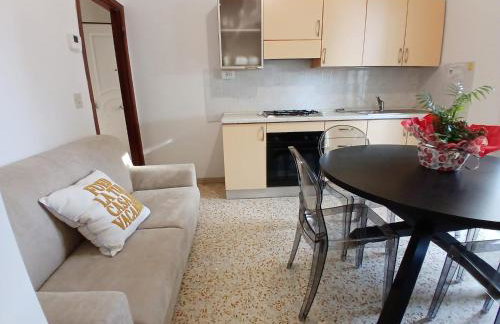 Accogliente bilocale con terrazzo a Pinarella di Cervia - CV006 - Foto 3