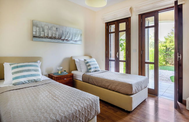 Zc02 Aphrodite Hills- Communal Pool, Garden - Foto 5