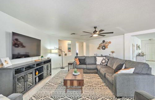 2 Mi to State Farm Stadium! Family-Friendly Home - Photo 4