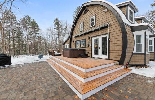 NEW Modern Barrel Getaway HOT TUB & Game Room - Foto 16