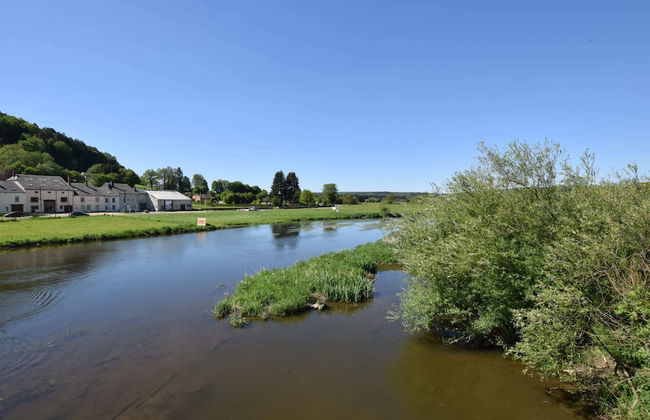 Lavish Holiday Home in Chassepierre With Terrace - Photo 29