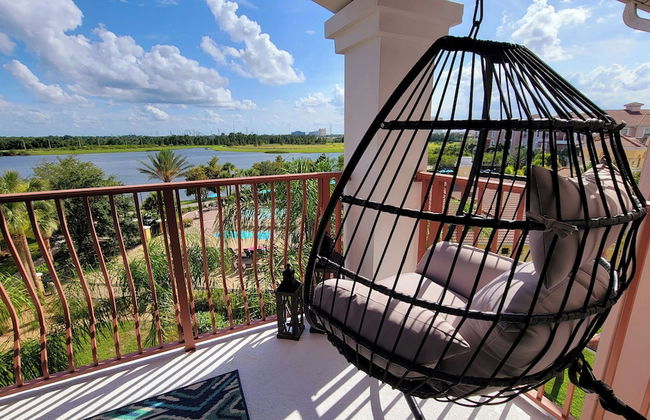 Condo w/ Prime View of Lake, Pool & Fireworks! - Foto 16