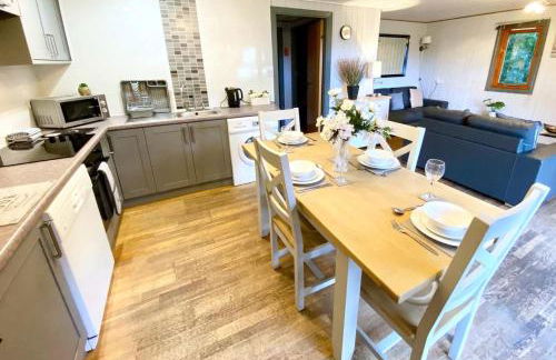 Beech Lodge 4 Hot Tub - Photo 4