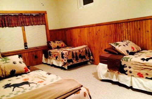 Impressive Cabin Rental for Large Groups in Au Sable Forks, New York - Foto 18