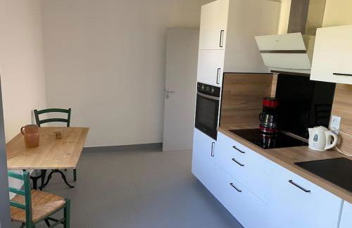 Appartement T4 et Parking à 3km du Futuroscope - Foto 15