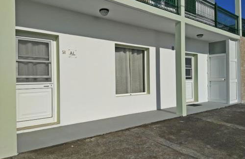 Rua de Baixo Apartments - Photo 5