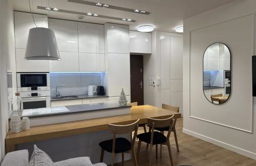 Free Garage Parking & AC, Luxury Apt - Old Town & Kazimierz - Foto 45