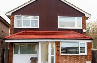 Beautiful Modern Home in London, Free Parking, Family Home, Sleeps 9, Close to Railway Station - Foto 39