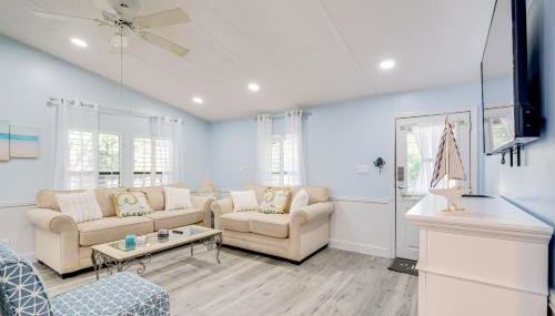 Golf and Pool Access Home with Yard in Lady Lake - Foto 4