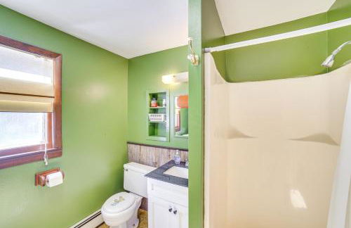 Outdoor Paradise Spacious Wisconsin Family Home - Foto 10