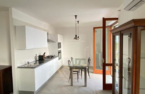 Villa Anastasye Your Lakefront Vacation Rental - Foto 18