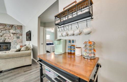 Dock and Views Lake Mitchell Home in Cadillac! - Foto 7