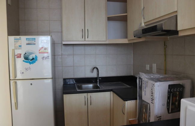 Stunning Studio With Balcony And Free Parking - Foto 5