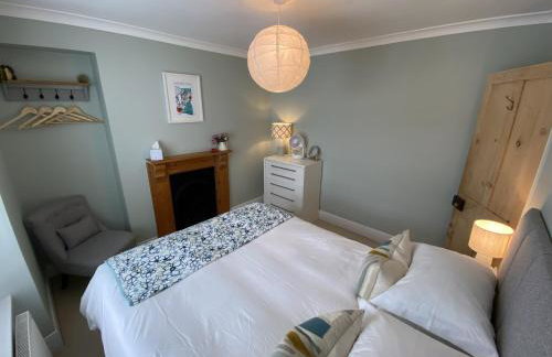 Spacious, seaside, Victorian home "Bay View Terrace", Penzance - Photo 6