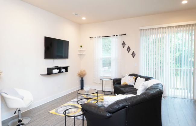 Cozy Retreat near Uptown Charlotte with Free Parking & Wi-Fi - Foto 28