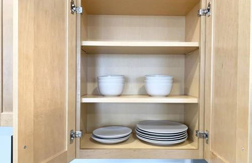 Comfy Cozy 2BD-2BA apt in Federal Hill - Photo 12