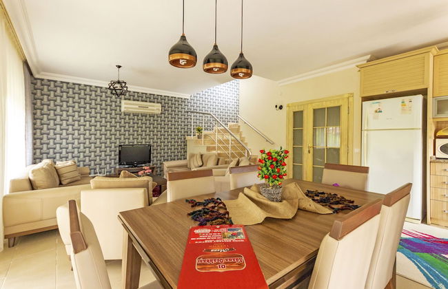 Paradise Town Villa Gordon - Photo 2