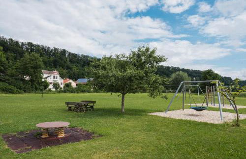 Gehobenes Ambiente in historischer Wohnung - Photo 55