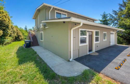 Ocean-View Oregon Coast Vacation Rental with Deck - Foto 2