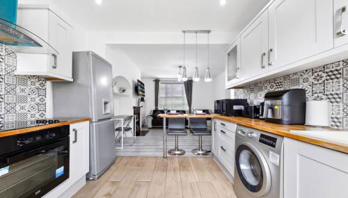 2-Bed House, Bromley, Free Parking, 30 min to Central London - Sleeps 6 - Foto 3, toaster