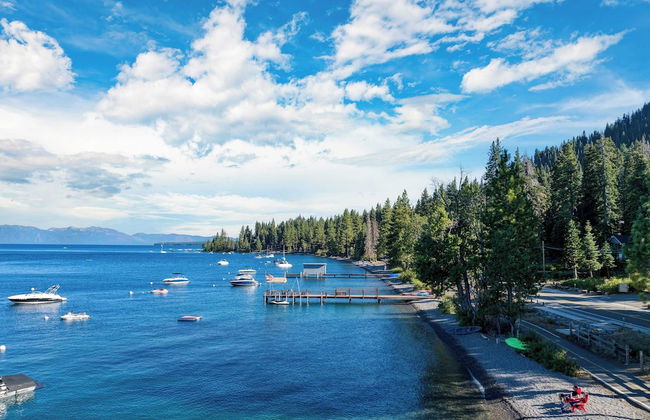 West Shore Lake House by Avantstay Ski Cabin w/ Backyard Sledding Hill! - Photo 51