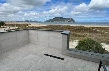 Lujosa casa en primera línea playa increibles vistas mar - Photo 34