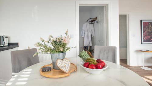 Stillness Cottage - Secluded Hut with a Private Hot Tub - Foto 3