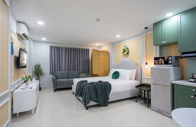 SAZI Church View Home - Free Nails/HairWash - Photo 13