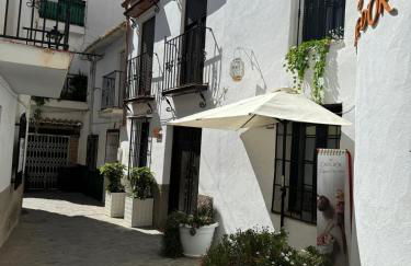 La Covacha - unique town house with exclusive pool and garden in the heart of the Village - Foto 52