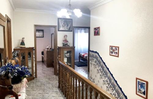 Charming House in Cortiçada with Balcony and Mountain View - Foto 11