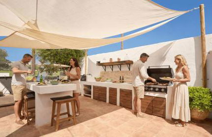 VACATION MARBELLA I Villa Moss, Golf-front, Swimming-pool, Minutes from the Marina and the Beach - Photo 8