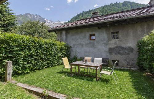 Ferme d Aristide - Chalet 160m2 Calme Sauna Vue Bus Train 250m - Photo 32