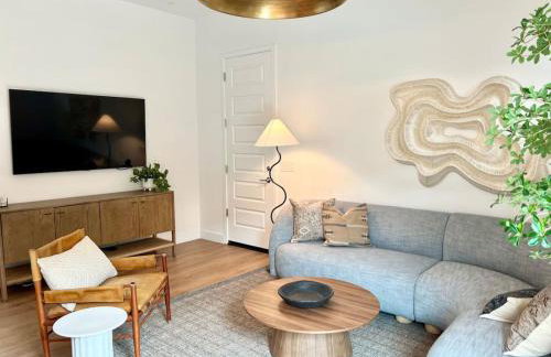 Luxury 1 BR Casita with Private Yard, Garage and WD - Foto 6