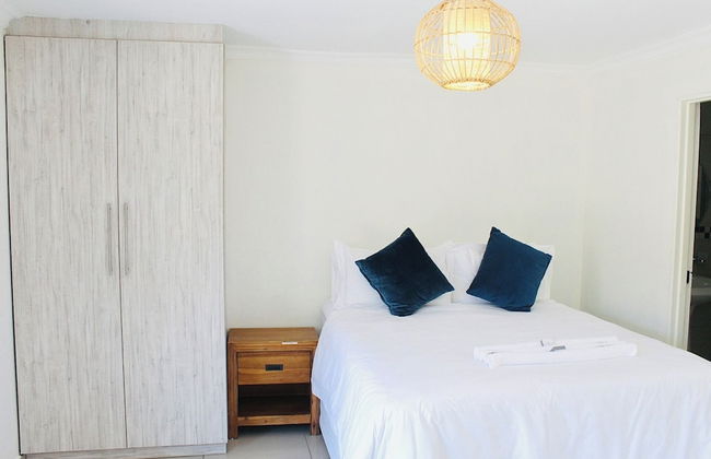 Splendid 1-bed Apartment in Sandton - Foto 1