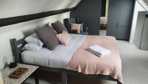 St Margaret's Steps Luxury apartment sleeps 8 - Foto 5