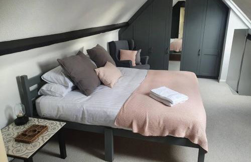 St Margaret's Steps Luxury apartment sleeps 8 - Foto 5