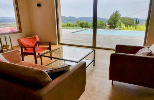 Villa La Voile au Vent - Sur les collines de la Cadière d'Azur - Villa spacieuse, 4 chambres, climatisée avec piscine à débordement, Vue mer et collines - Foto 18