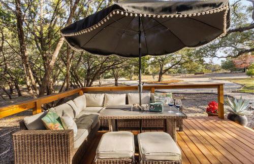 Feed Deer and Chickens Cozy Cottage 8 min to Boerne - Photo 36