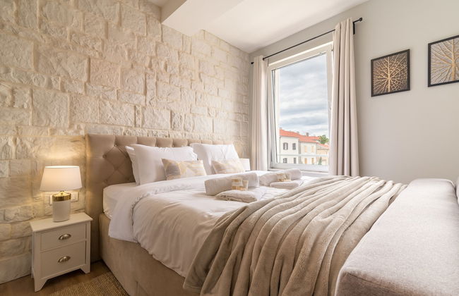 Luxurious Suites Elegance - Photo 5