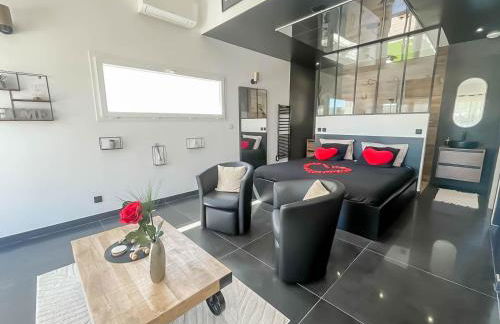 Suite avec jacuzzi et piscine - Foto 16