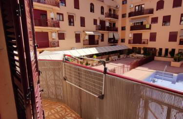 Apartamento, piscina y parking Granada Tico Medina - Foto 17