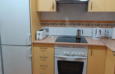 Apartamento renovado en el centro de Benalmádena - Photo 12