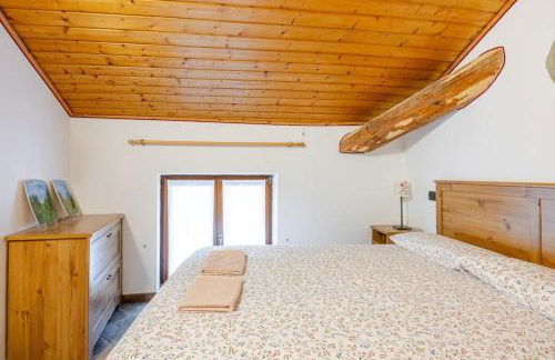 8 Posti letto con Wifi Free, Netflix vicino al Lago di tenno - Foto 6