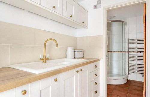 The Cowshed - Photo 12