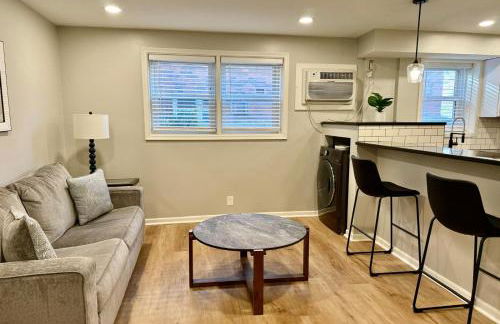 Cathedral Modern King bed with Washer & Dryer - Foto 1