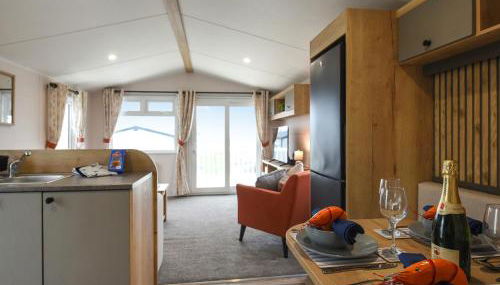 Ocean View - Photo 2