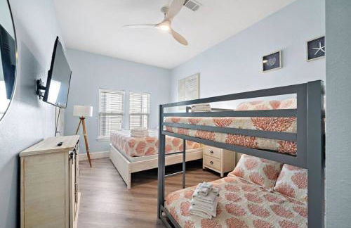 Jaw-dropping bayfront home with panoramic water views, boat slip, and cowboy pool - Foto 38