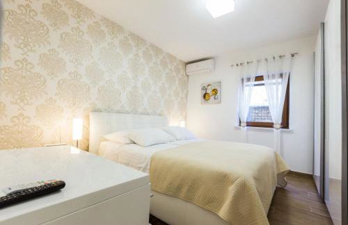 Villa Tina with Swimming Pool, Tennis court, Games room, Sauna, Gym, BBQ - Foto 5