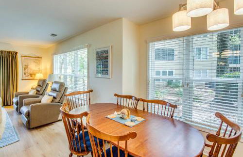 Condo with Golf Course Views Less Than 1 Mi to Sunset Beach! - Foto 9