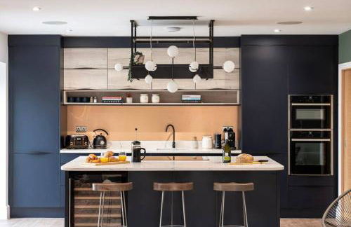 Brockview House - Eco 4 bed - Photo 2